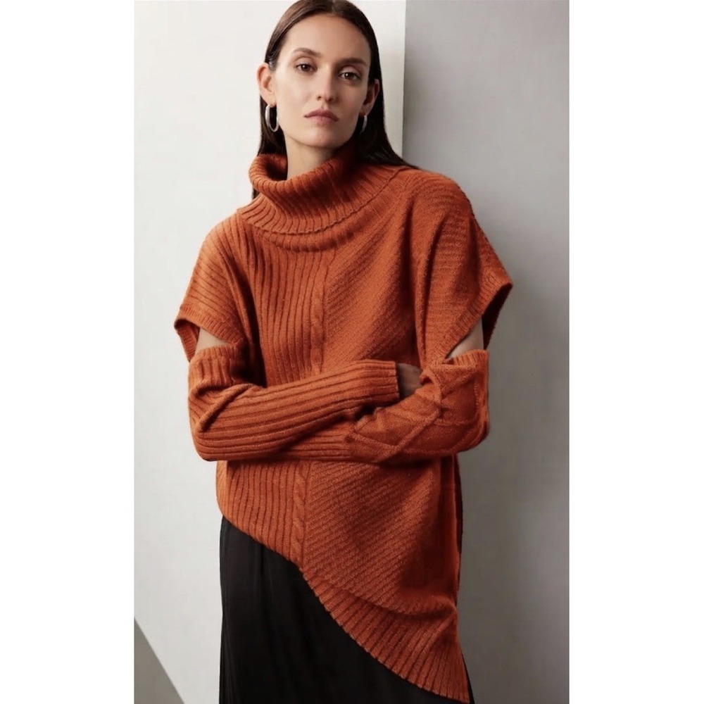 Osman Yousefzada asymmetrical, oversized Rust Knit turtleneck Sweater EUC Sz S